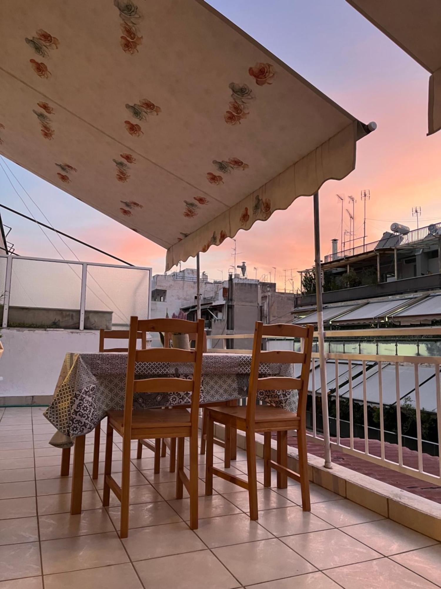 Qqueen House Piraeus Buitenkant foto