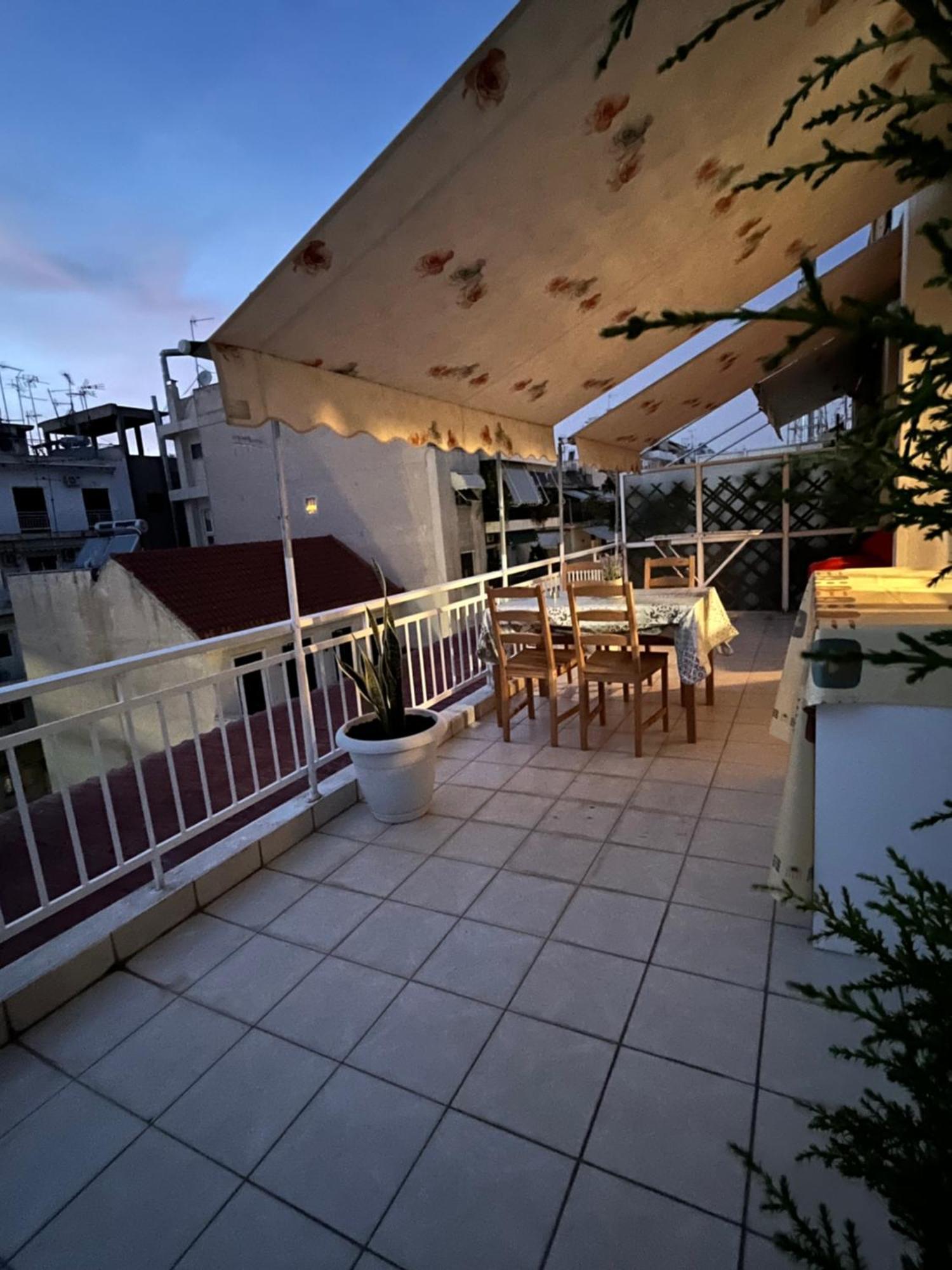 Qqueen House Piraeus Buitenkant foto