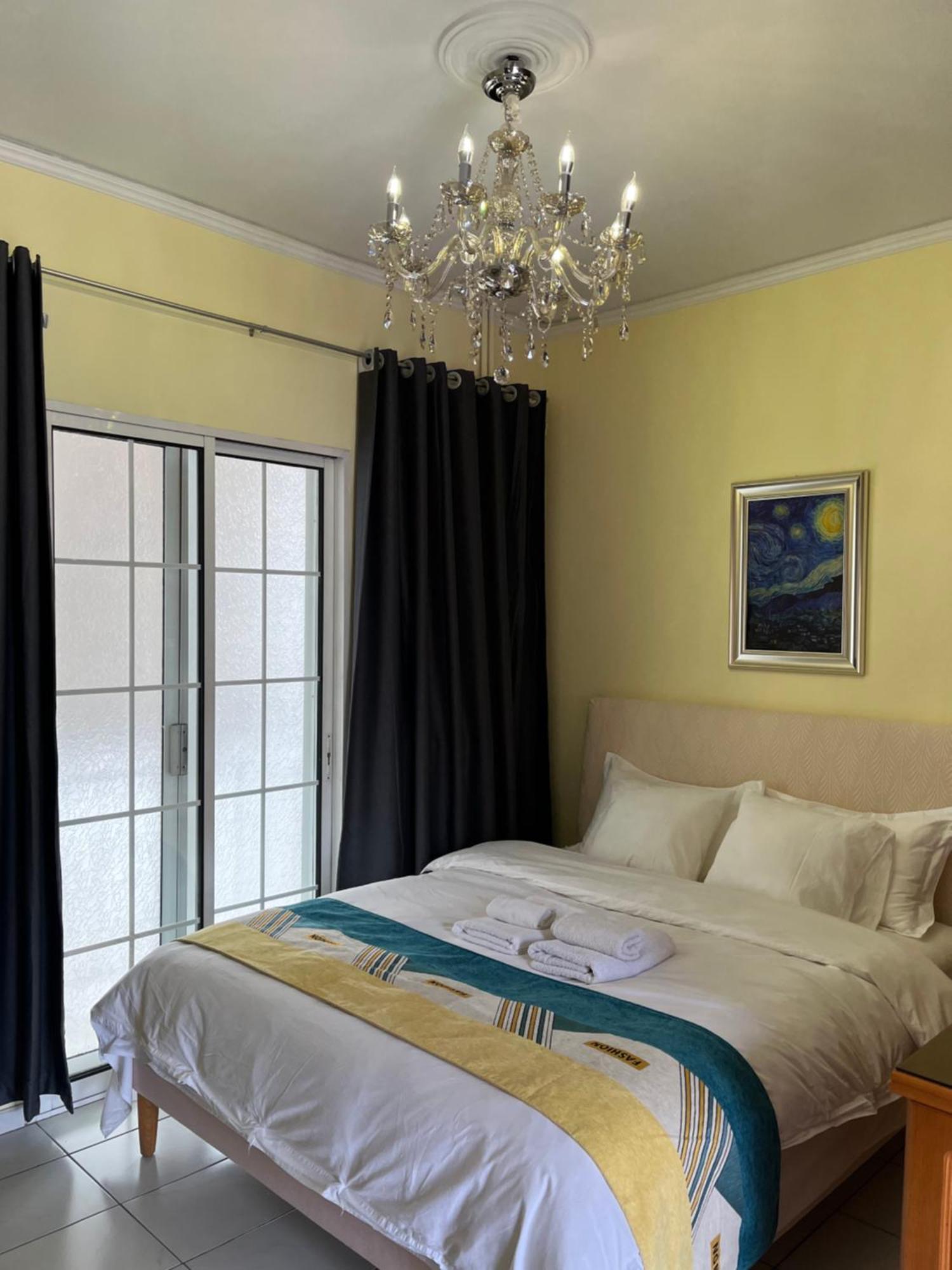 Qqueen House Piraeus Buitenkant foto